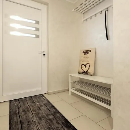 Modern Wohnen I Smart Tv I Terrasse I 2x Parkplatz I 2 Schlafzimmer I 6 Schlafplaetze Bad Oeynhausen