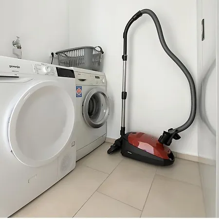 Modern Wohnen I Smart Tv I Terrasse I 2x Parkplatz I 2 Schlafzimmer I 6 Schlafplaetze * Bad Oeynhausen