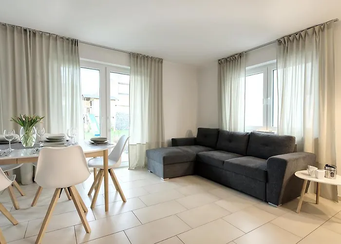Apartment Modern Wohnen I Smart Tv I Terrasse I 2x Parkplatz I 2 Schlafzimmer I 6 Schlafplaetze Bad Oeynhausen