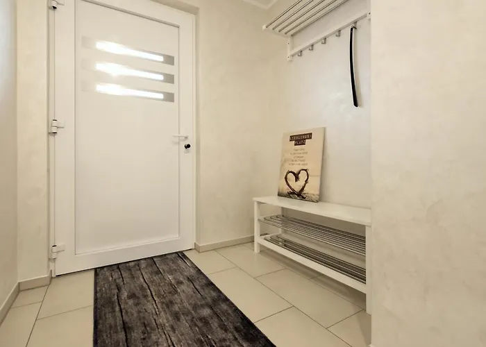 Modern Wohnen I Smart Tv I Terrasse I 2x Parkplatz I 2 Schlafzimmer I 6 Schlafplaetze Bad Oeynhausen