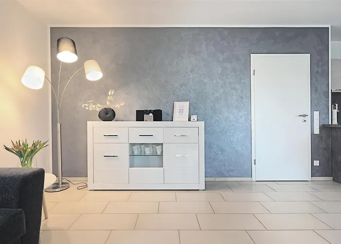 Apartment Modern Wohnen I Smart Tv I Terrasse I 2x Parkplatz I 2 Schlafzimmer I 6 Schlafplaetze *