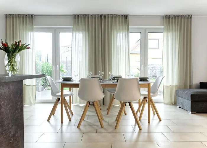 Apartment Modern Wohnen I Smart Tv I Terrasse I 2x Parkplatz I 2 Schlafzimmer I 6 Schlafplaetze Bad Oeynhausen