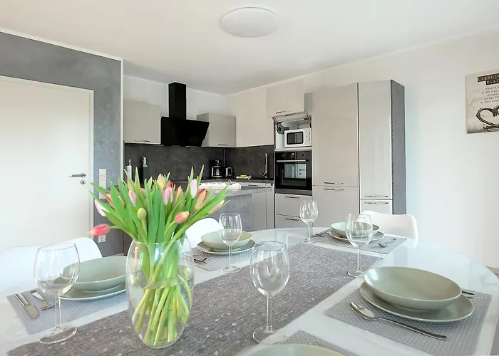 Modern Wohnen I Smart Tv I Terrasse I 2x Parkplatz I 2 Schlafzimmer I 6 Schlafplaetze Bad Oeynhausen